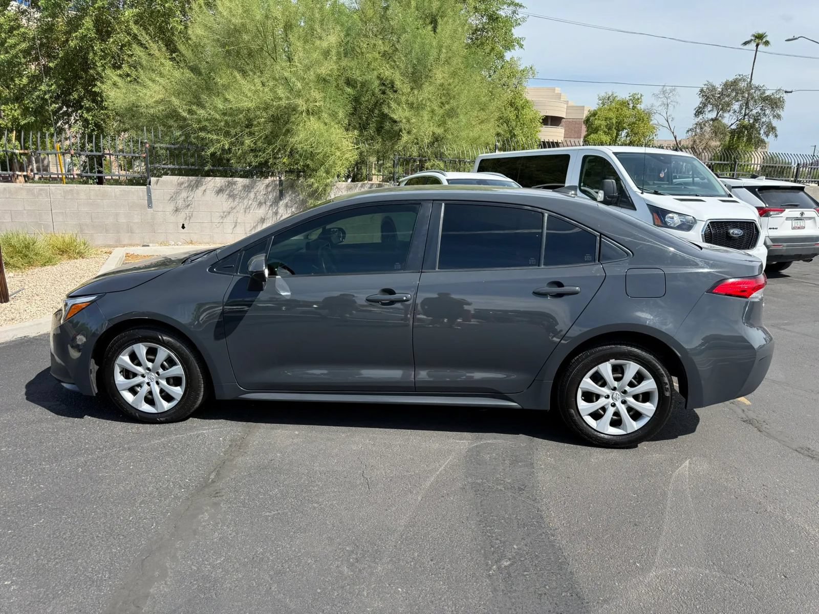Used 2023 Toyota Corolla LE FWD image 3
