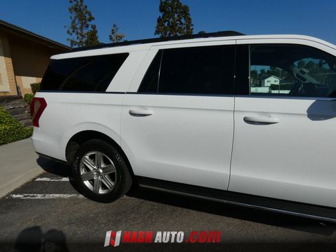 Used 2020 Ford Expedition Max XLT w/ Equipment Group 202A RWD image 8