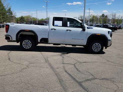 Used 2025 GMC Sierra 2500 Pro w/ Convenience Package AWD/4WD image 17