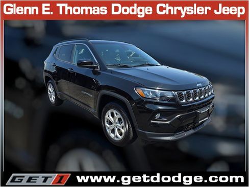 Certified 2024 Jeep Compass Latitude AWD/4WD image 1