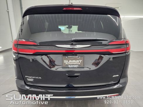 New 2026 Chrysler Pacifica Select image 30