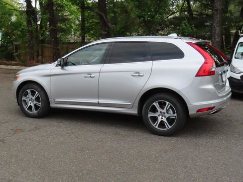 Used 2015 Volvo XC60 T6 AWD/4WD image 3