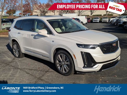 Used 2022 Cadillac XT6 Premium Luxury w/ Technology Package image 1