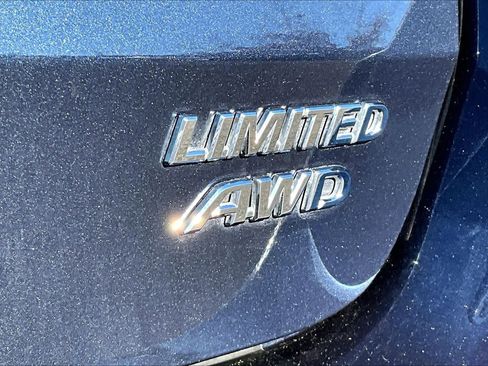 Used 2019 Toyota Sienna Limited Premium image 9