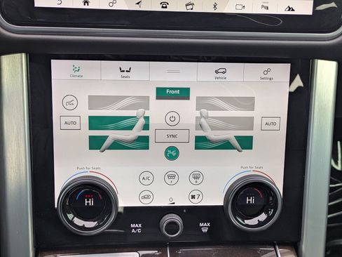 Used 2022 Land Rover Range Rover P525 Westminster Edition image 14