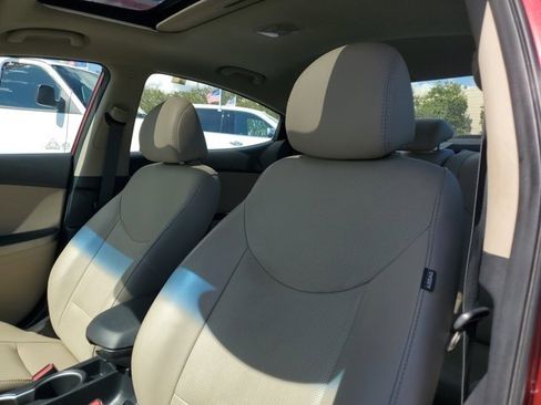 Used 2016 Hyundai Elantra Limited w/ Option Group 04 image 13