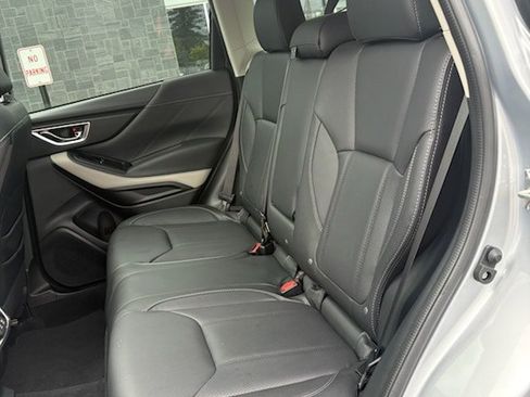 Used 2022 Subaru Forester Limited AWD/4WD image 16
