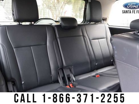 Used 2024 Ford Expedition XLT image 28