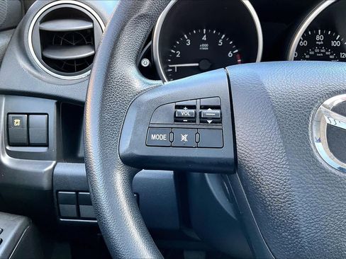 Used 2012 MAZDA MAZDA5 Sport image 23