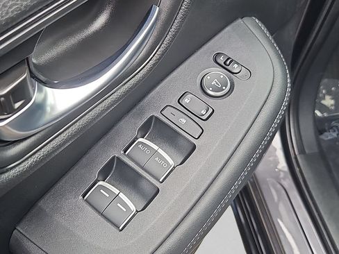 Used 2024 Honda HR-V EX-L image 23