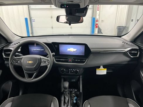 New 2026 Chevrolet TrailBlazer LS FWD image 10