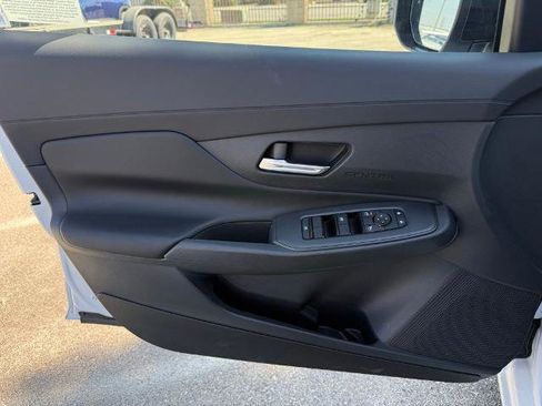 New 2026 Nissan Sentra SV w/ SV Convenience Package FWD image 18