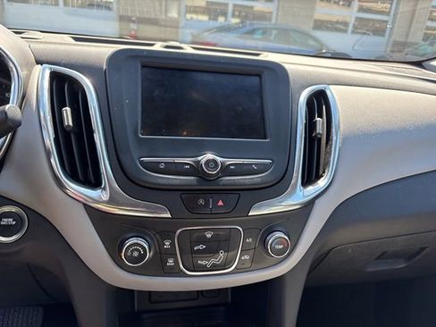 Used 2023 Chevrolet Equinox LS w/ LS Convenience Package image 11