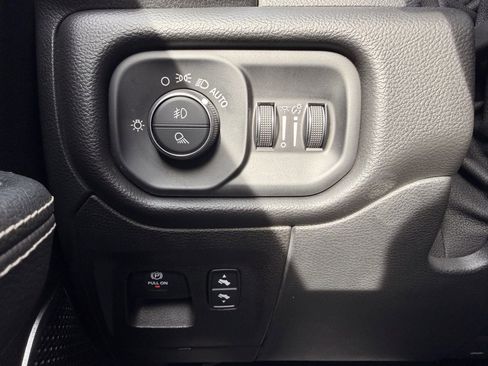 Used 2021 RAM 1500 Laramie w/ Sport Appearance Package image 23