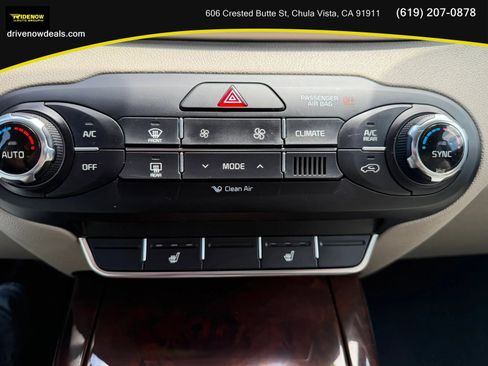 Used 2017 Kia Sorento EX FWD image 21