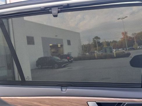 New 2026 Volkswagen Atlas SE FWD image 27
