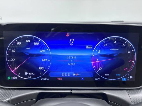 Used 2025 Mercedes-Benz C 300 4MATIC Sedan image 22