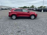 Used 2022 Ford Edge SEL w/ Convenience Package image 4