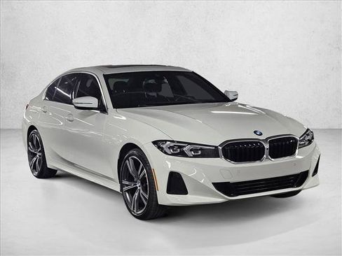 Used 2024 BMW 330i Sedan w/ Premium Package RWD image 3
