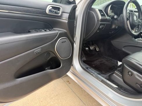 Used 2018 Jeep Grand Cherokee High Altitude AWD/4WD image 16