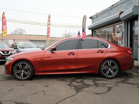Used 2021 BMW 330i xDrive Sedan w/ Convenience Package image 4