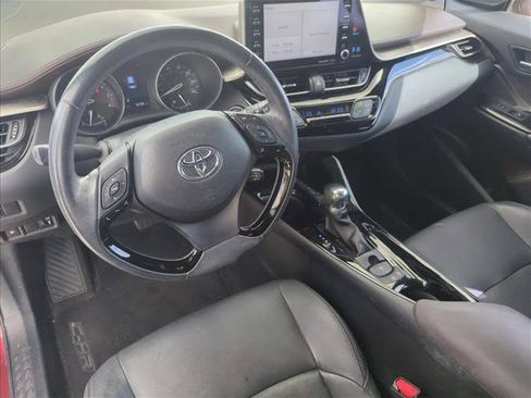 Used 2019 Toyota C-HR Limited image 14