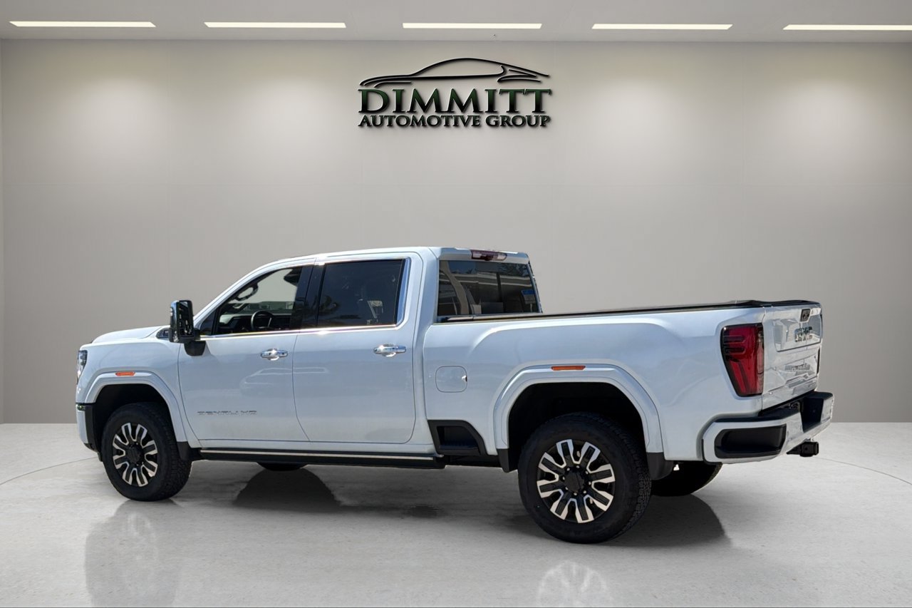 Used 2026 GMC Sierra 3500 Denali Ultimate AWD/4WD image 3