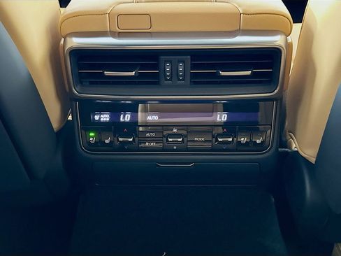 New 2026 Lexus LX 700h Luxury image 18