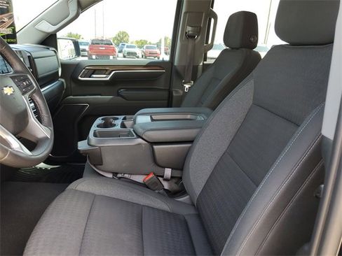 Used 2022 Chevrolet Silverado 1500 LT image 14