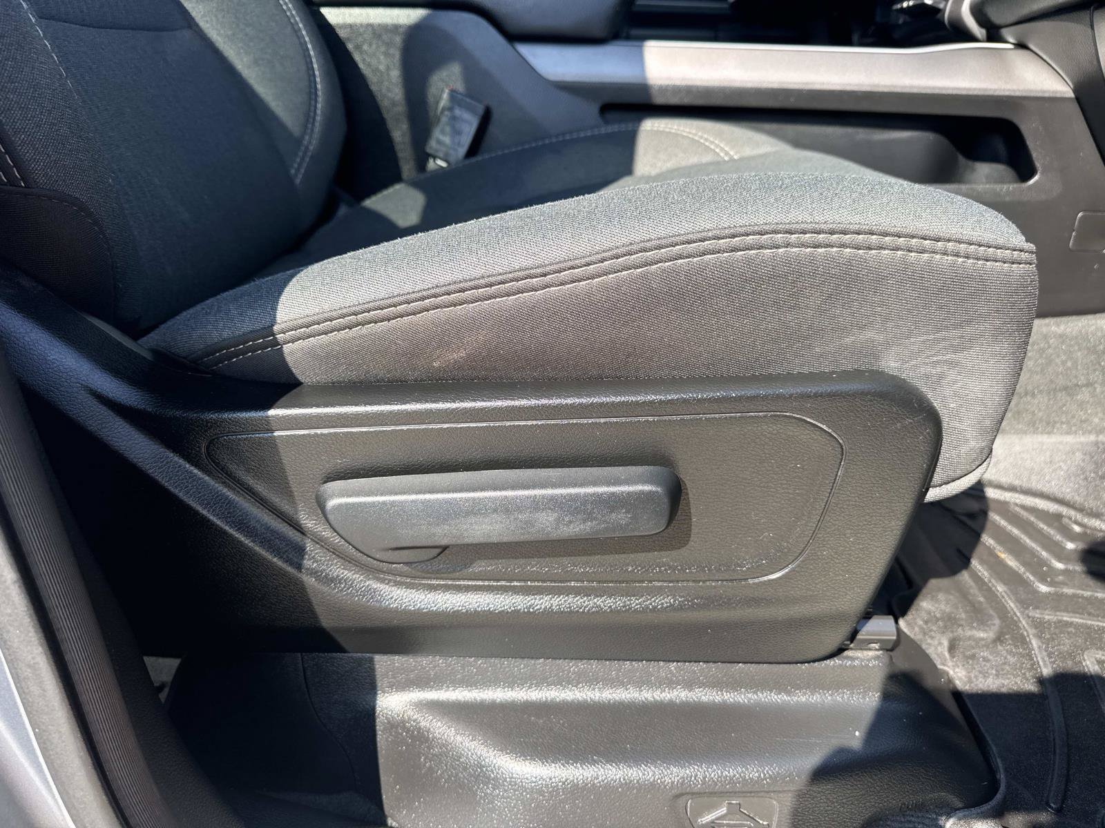 Used 2022 RAM 1500 Big Horn RWD image 12