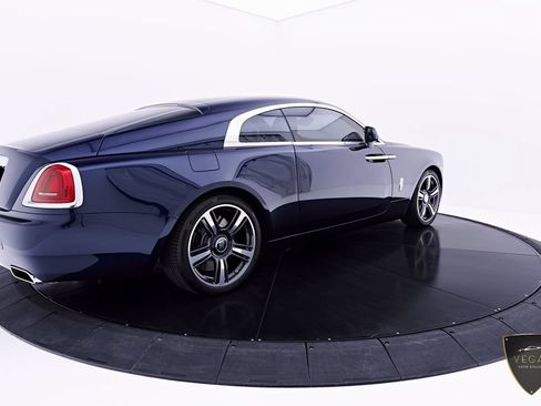 Used 2017 Rolls-Royce Wraith RWD image 17