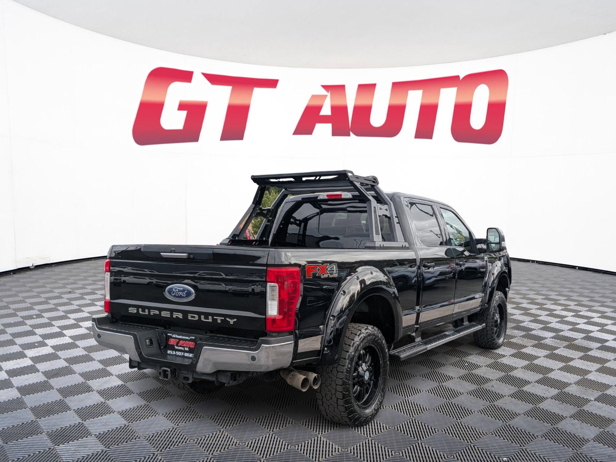 Used 2018 Ford F350 Lariat w/ FX4 4x4 Off Road Package image 5