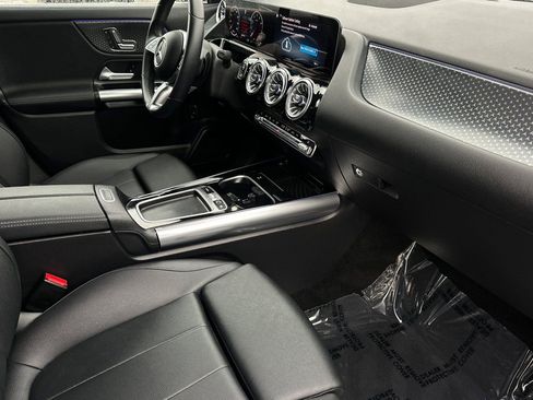 Certified 2025 Mercedes-Benz GLA 250 image 13