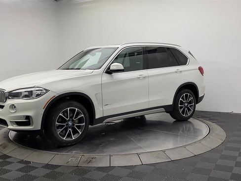 Used 2018 BMW X5 xDrive35i w/ M Sport Package AWD/4WD image 4