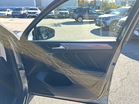 Certified 2024 Volkswagen Tiguan SE R-Line image 35