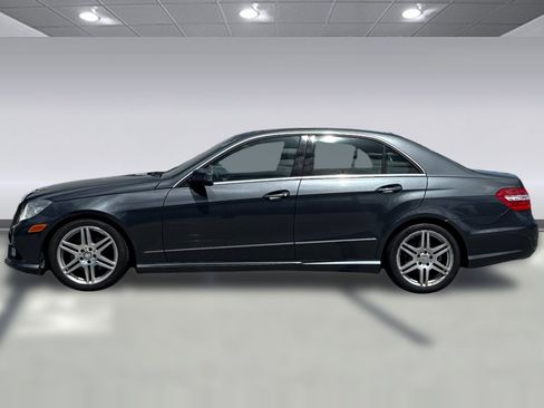 Used 2010 Mercedes-Benz E 350 Sedan image 2