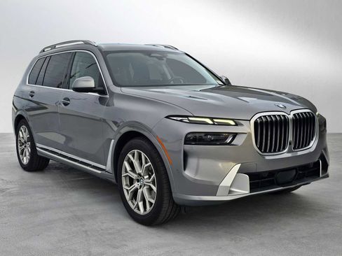 Used 2024 BMW X7 xDrive40i w/ Premium Package image 7