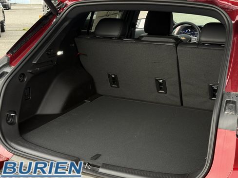 New 2026 Chevrolet Equinox EV LT image 32