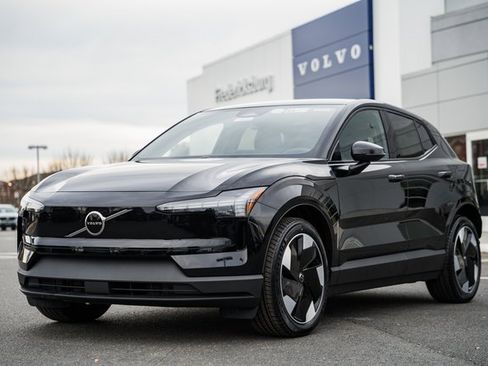 New 2026 Volvo EX30 Plus image 3