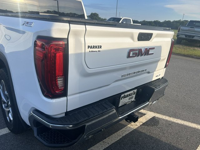 Used 2023 GMC Sierra 1500 SLT w/ SLT Premium Package AWD/4WD image 3