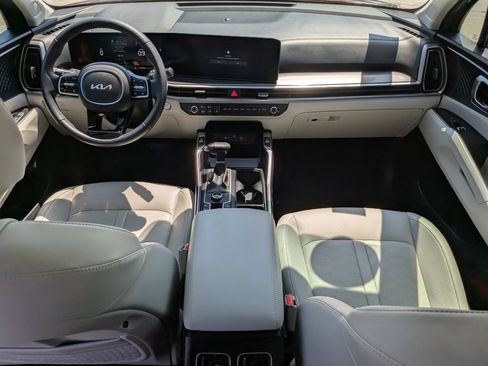 Certified 2025 Kia Sorento S AWD/4WD image 14