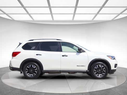 Used 2020 Nissan Pathfinder SV w/ Rock Creek Edition FWD image 5
