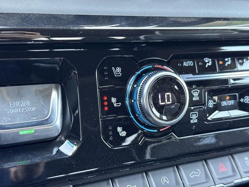 New 2026 GMC Sierra 1500 AT4X w/ LPO, Black Badging Package AWD/4WD image 17