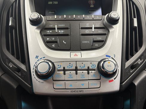 Used 2017 Chevrolet Equinox LS FWD image 15