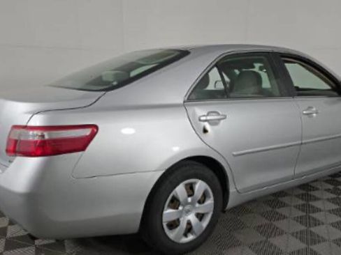 Used 2009 Toyota Camry LE image 6