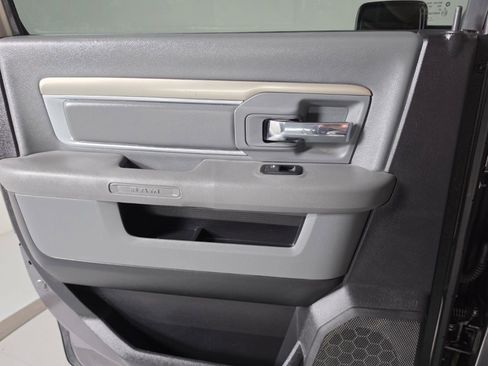 Used 2016 RAM 1500 Big Horn image 24