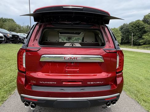 Used 2023 GMC Yukon Denali w/ Max Trailering Package AWD/4WD image 7