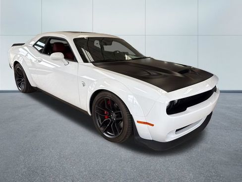 Used 2018 Dodge Challenger SRT Hellcat RWD image 5