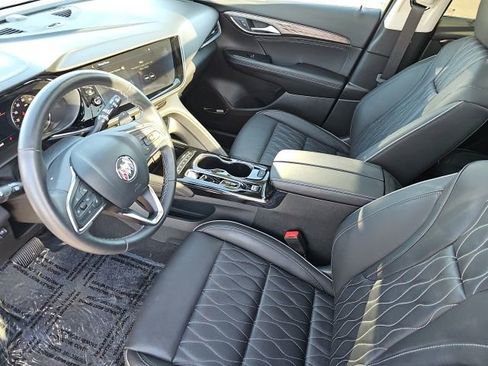 Used 2023 Buick Envision Avenir image 23