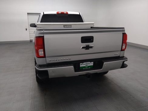 Used 2017 Chevrolet Silverado 1500 LTZ Z71 w/ LTZ Plus Package AWD/4WD image 6